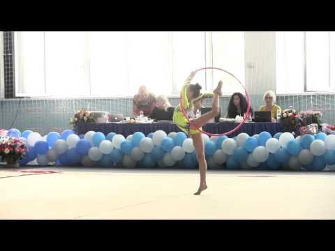 Панченко Валерия  2006  обруч