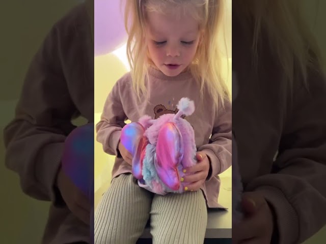 Інтерактивна іграшка Curlimals - Ведмедиця Белла