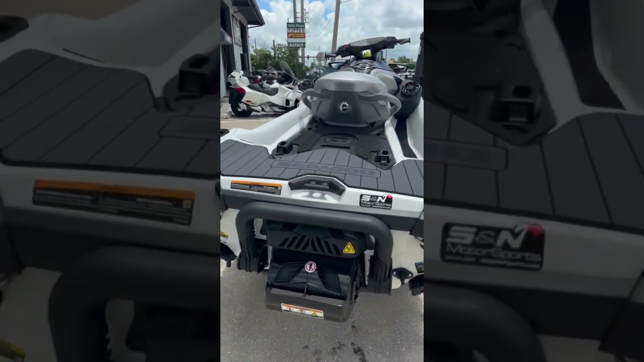 A photo of this 2025 Sea-Doo GTX LIMITED 325 W/40hrs TRAILER WARRANTY & NO FEES!