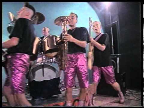 Highliners - Henry The Wasp - (Official Video, 1988)