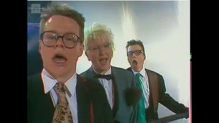 Alivaltiosihteeri - Te olette huono yleisö