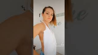 Download lagu Try this easy tank top hack 🤍🌸 #tanktop #stylinghacks mp3