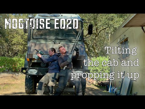 Unimog Camper E020 - Tilting the cab and propping it up