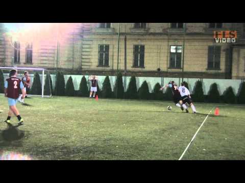 1. tydzień: 4Move Piomet - ZOO Ży-rafa (FLS Jesień 2012)