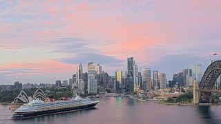 Disney Wonder arrives to a beautiful sunrise, Sydney Harbour 17.10.25