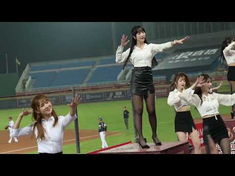 Rakuten Girls 樂天女孩 楽天ガールズ 上班族趴, 短裙 絲襪 OL 版本,我是老大