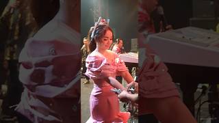 Download lagu SI CANTIK TASYA ROSMALA DI SAWER SAMPE JUTAAN #tasyarosmala #tasyarosmalaterbaru #shorts mp3