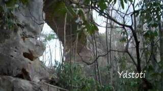 preview picture of video 'Hiking at Natural Bridge State Resort Park in Kentucky'