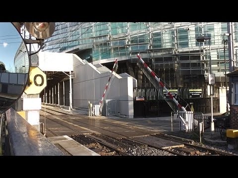 Level Crossing - Lansdowne Road Station