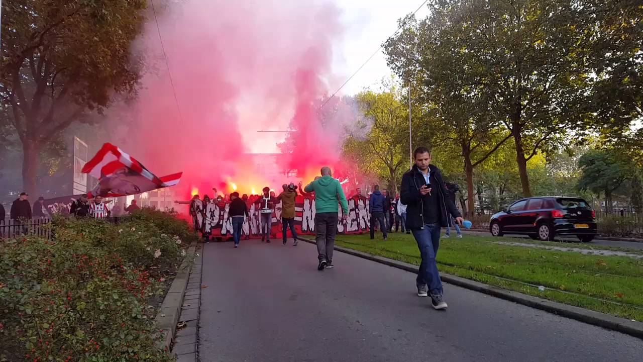 Sparta Rotterdam, 100 jaar Kasteel corteo 1