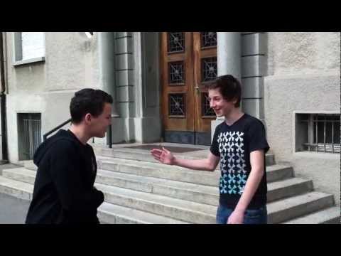 Junge bekommt in die Fresse!