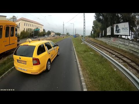 Elengedem a taxist és busz centiz buszt - I let the taxi go and bus vs bus