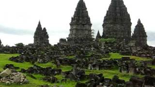 preview picture of video 'Prambanan Temple'