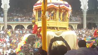 Mysore Dasara Finale,Goddess Chamundeshwari arrives on 750 Kg Gold Mantapa, Mysore Dasara 2017,India