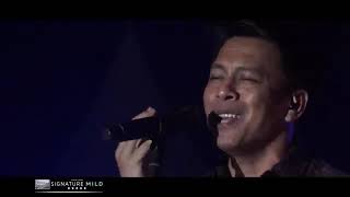 Download lagu Noah ft Iwan fals - Yang terlupakan (Live Signature Moment) mp3 Download lagu Noah ft Iwan fals - Yang terlupakan (Live Signature Moment) mp3