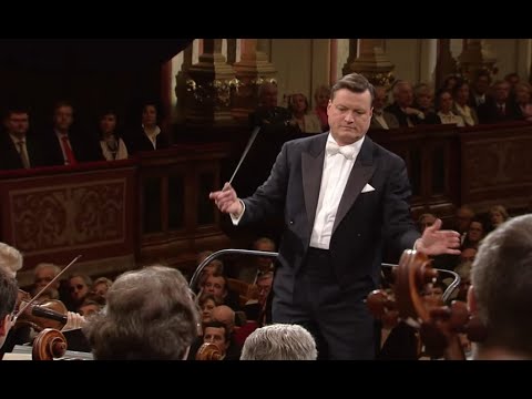 Beethoven Symphony No. 4 in B♭ major, op. 60 Directors: Christian Thielemann & Wiener Philharmoniker