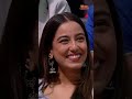 Pehchaan Kaun Navin As The Bar Girl The Kapil Sharma Show Comedy Funny