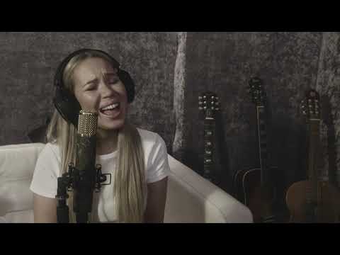 AGNETE - Beginning of the End (stripped down live session)
