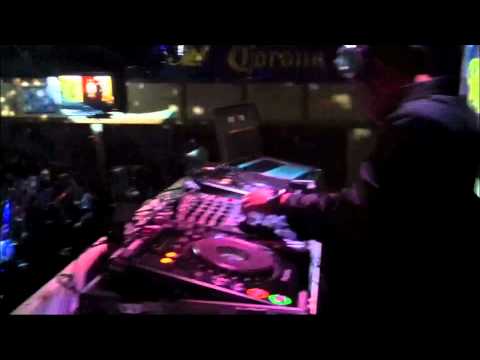 DJ FITTO LIVE @ CANDELA NILES IL.  dj fitto en vivo  febrero 26 2011
