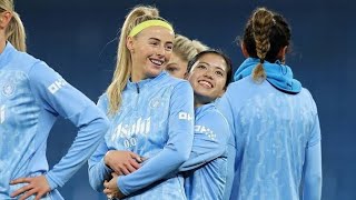 「すごい写真だ」長谷川唯と英女子代表FWのプライベートショットに反響！ 間にはJリーガー？[Japan news]「お友達だったのね」「そのままシティ行っても文句言いません」