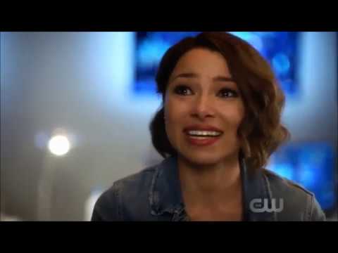 The Flash 5x04 Nora tells Iris why she's Angry at her