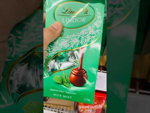 Lidnt Milk Mint #sarahpax #satisfying #asmr #sweets #chocolates #lindtchocolates #lindt #mint