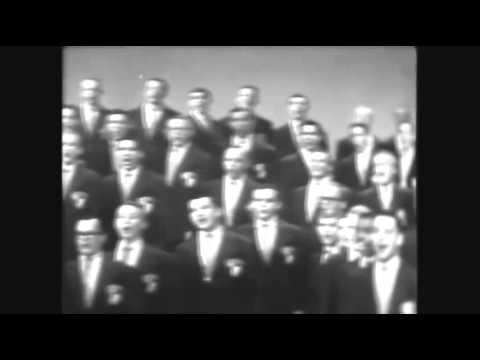 Dinah Shore & Michigan State Glee Club - "Dixie" (1957)