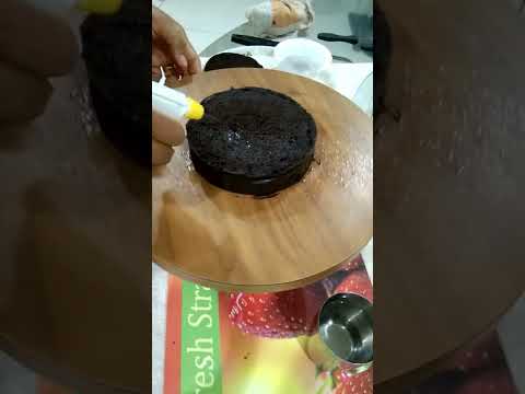 Eggless chocolate truffle cake.....How to make truffle....Bakery style chocolate truffle cake....