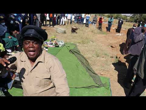 Solly Moholo - Mphelegetse -  (PLEASE MAKE SURE YOU SUBSCRIBE FOR MORE VIDEOS)