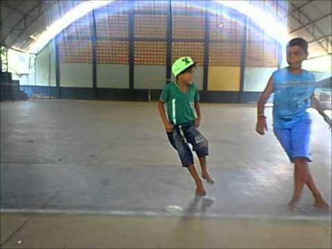 coreografia senta novinha