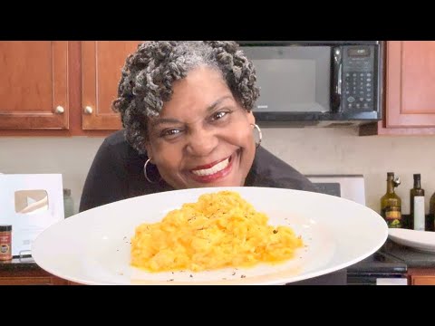 SCRAMBLED EGGS - How To Make Perfect Scrambled Eggs for Breakfast