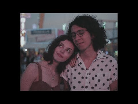 Un León Marinero, Arroba Nat - Cometas