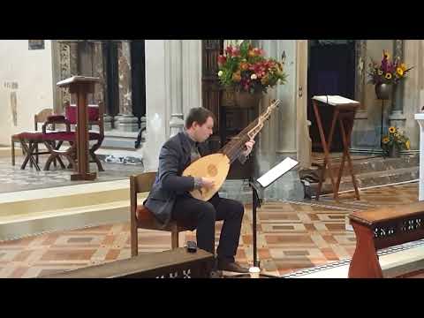 Gagliarda [Kapsberger?] - LIVE - Richard MacKenzie (theorbo)