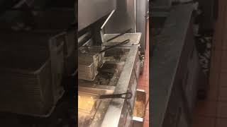 Download lagu Ice cube in the fryer 😱 #firehazard ❤️🔥🧹 #justiceforbrooms 🎉🔥 mp3