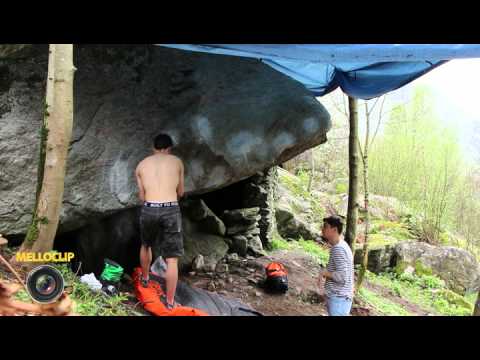 MELLOCLIP - Alban Besnier su "Maschio dominante" (by Caro)