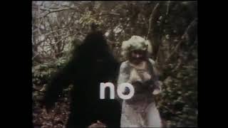 0546 Woman and Gorilla NO