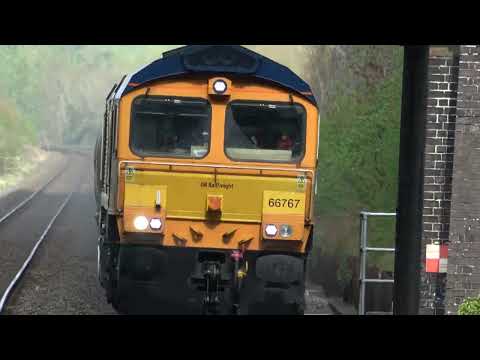 GBRF 66767 6V84 Clitheroe Castle Cement Gb to Avonmouth Hanson Sdg, Worcestershire Parkway 20.04.22.