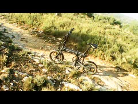 Himo Z16 on a rough track