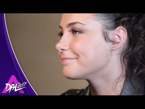 Tóth Andi - A DAL 2017 || kérdezz-felelek videó