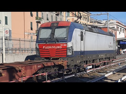 Transito treno MetroCargo con E.191.002 FuoriMuro a Genova Sestri Ponente Aeroporto