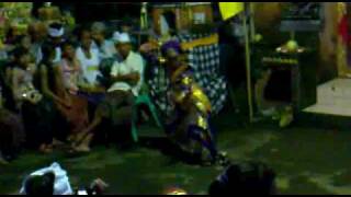 preview picture of video 'tari bali teruna jaya by ketut saka pitri.flv'