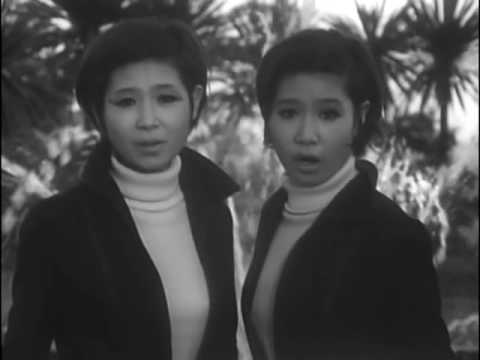 Фуга любви исполняют сестры Пинац ザ・ピーナッツ　恋のフーガ 1967г.