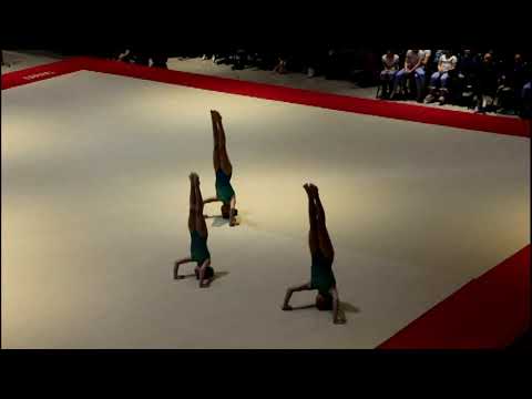 Deuxième Coupe Québec de Gym acrobatique - Raphaëlle, Laury et Laurie-Anne - Québec Performance
