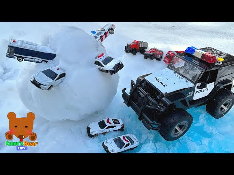 Police Car & Car Carrier Search for 12 Police Cars & Fire Trucks in Snow! 【Kuma's Bear Kids】