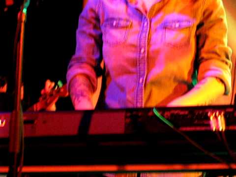 19/23 Tegan & Sara - Sentimental Tune + "I Don't Wanna Be Like This" @ Manchester Academy, England