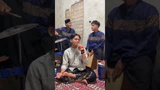 Download lagu Qusad Einy-Habbitak #sholawat #shorts mp3 Download lagu Qusad Einy-Habbitak #sholawat #shorts mp3