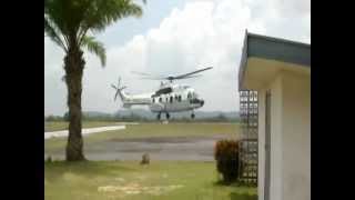 preview picture of video 'Helikopter Super Puma RI-1.flv'