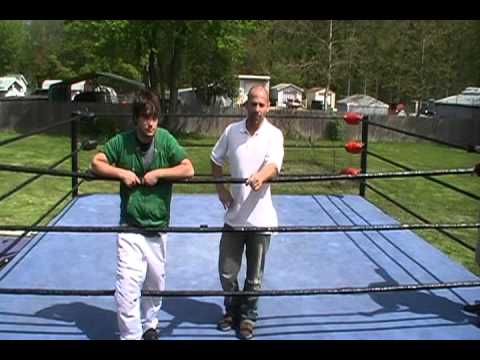 Sweet Chin Music - How to do the Superkick - Shawn Michaels finisher