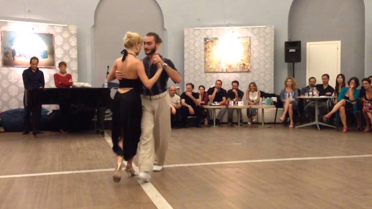 Gianpiero Galdi e Nadia Hronidu bailan milonga - De Pura Cepa - Firenze 29-09-13