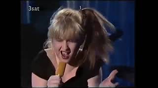Blue Angel with Cyndi Lauper - I&#39;m Gonna Be Strong (German TV 1980)